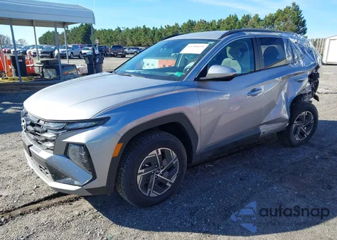 2025 Hyundai Tucson Hybrid Blue z USA, uszkodzony, nr VIN KM8JBDD1XSU314870